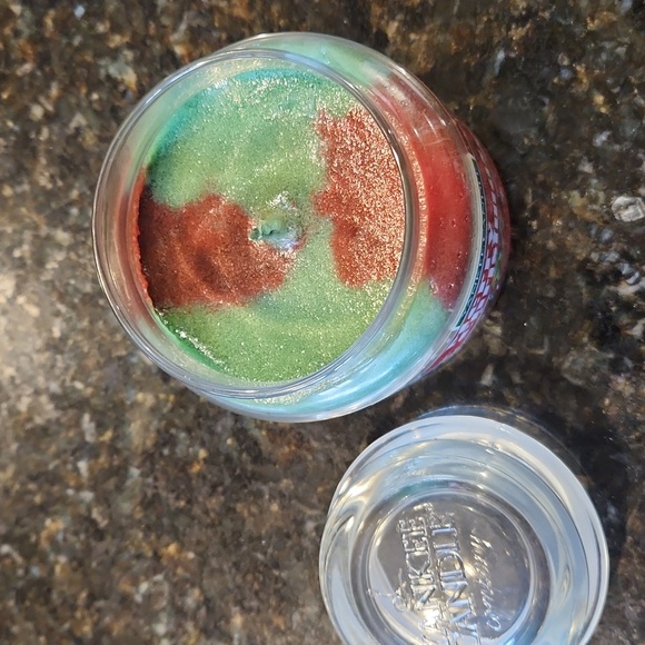 Merry Christmas Yankee Candle - Picture 2 of 4